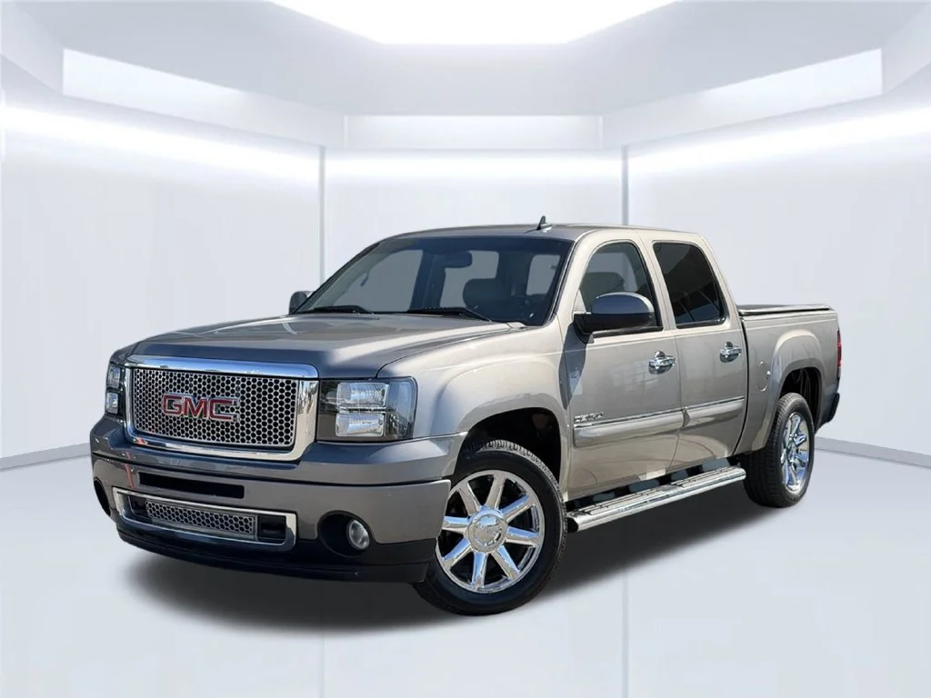 Used 2012 Gray GMC Denali image 1