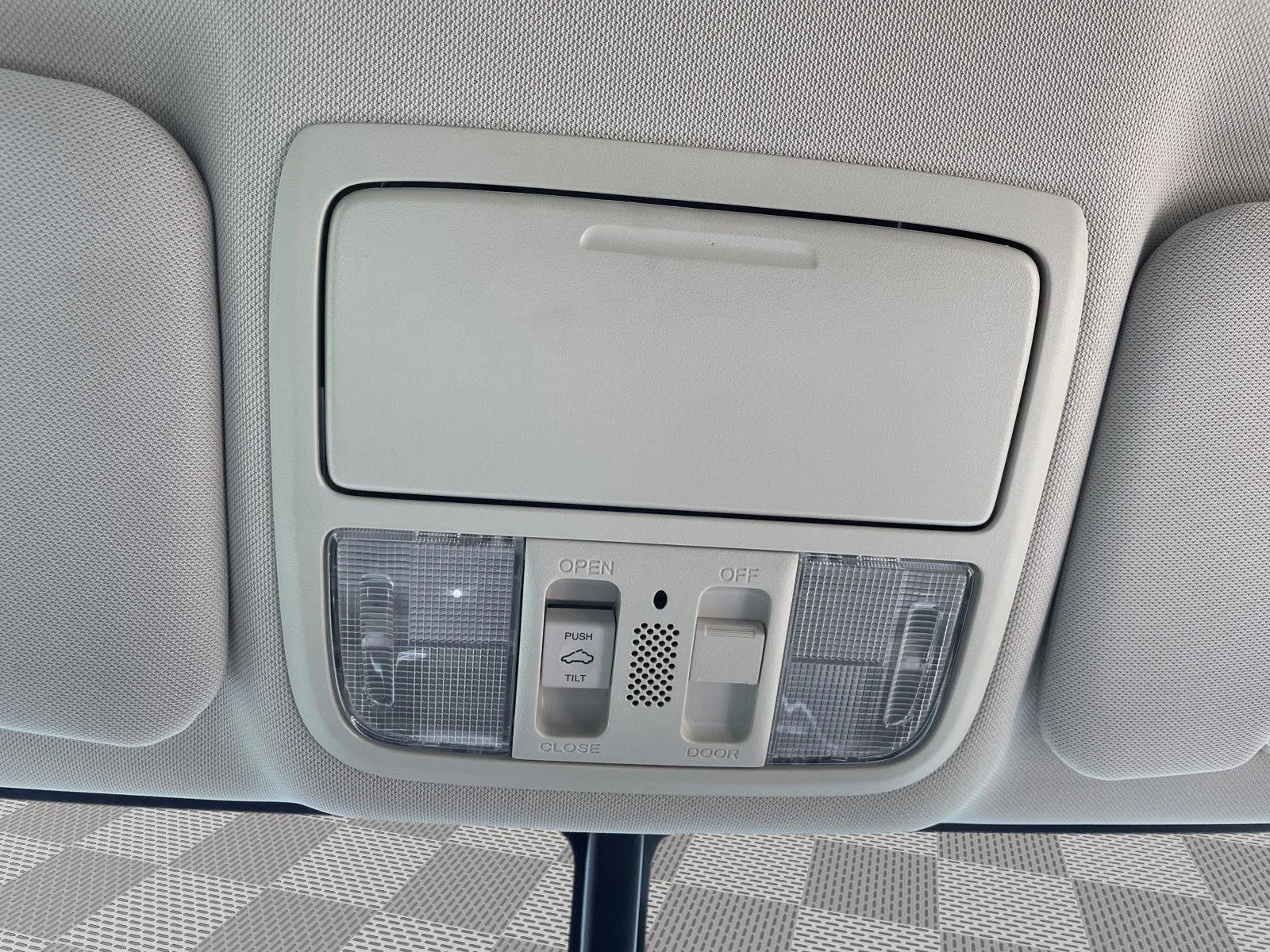 Used 2016 Alabaster Silver Metallic Honda EX-L image 7
