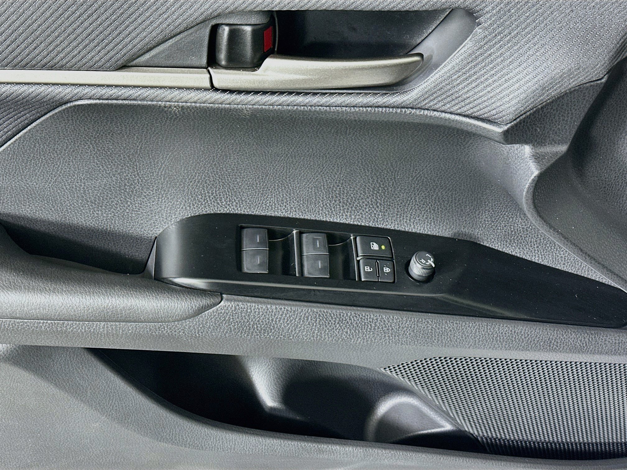 Used 2026 Ice Toyota SE image 14