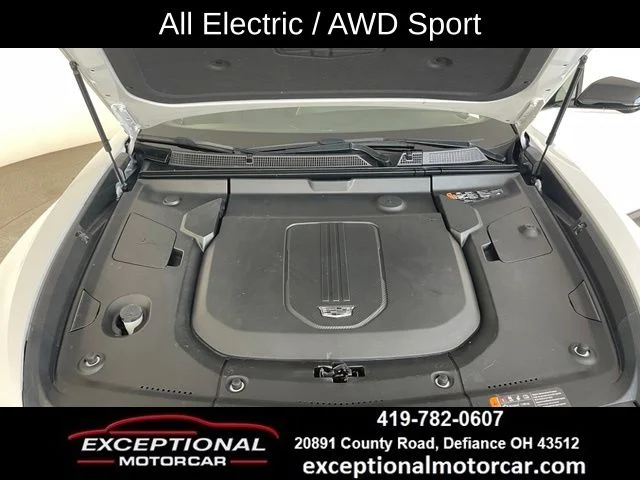 Used 2024 White Cadillac Sport image 50