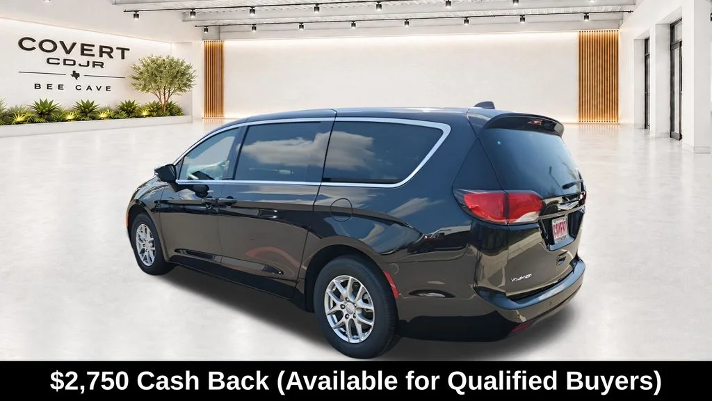 2026 Chrysler Voyager LX - Photo 9