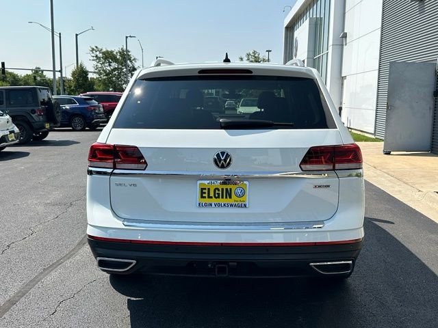 Used 2021 White Volkswagen SEL Premium image 5