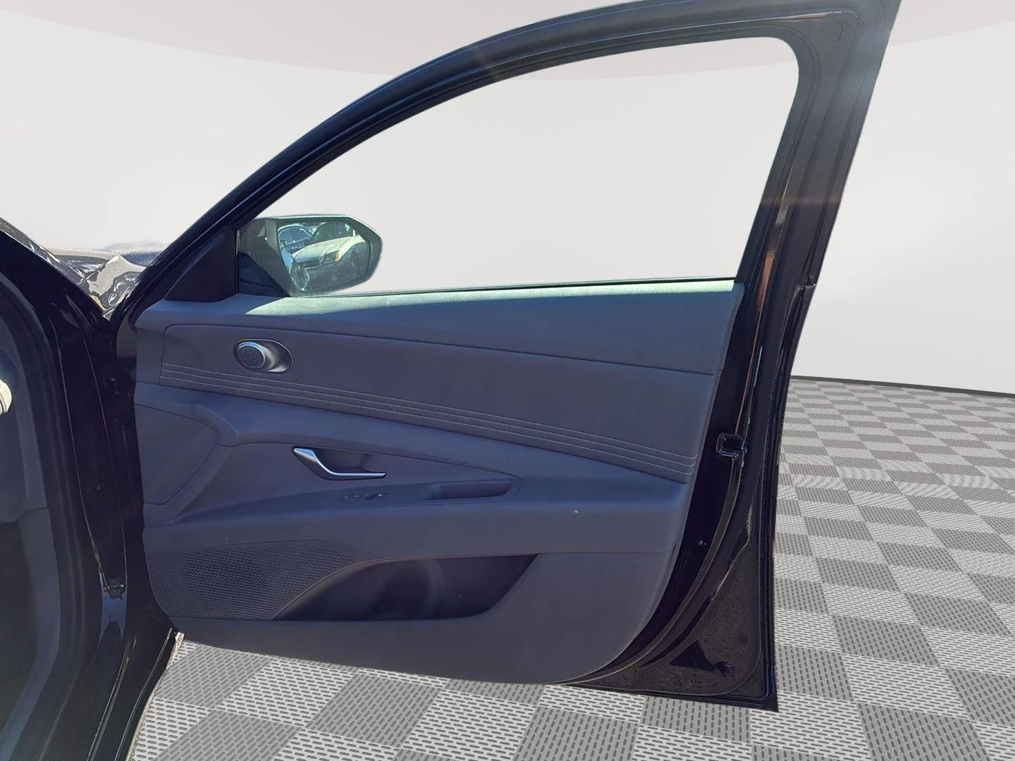 Certified Used 2025 Abyss Black Hyundai SEL Convenience image 9