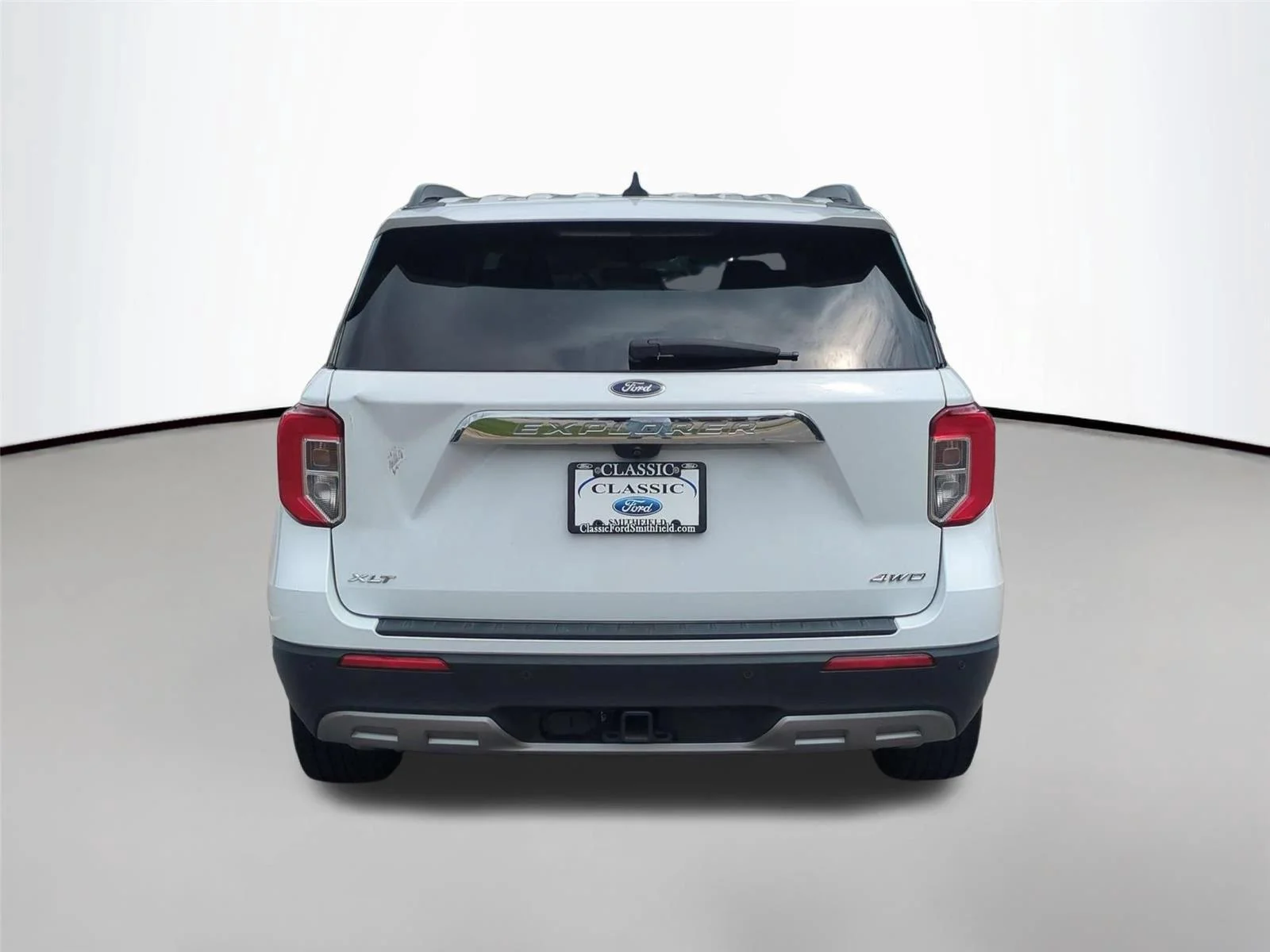 Used 2022 Oxford White Ford XLT image 4
