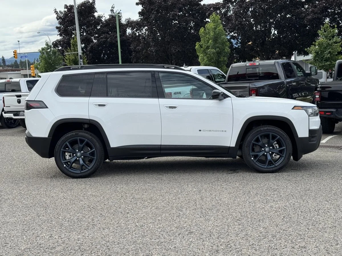 New 2026 White Jeep 85th Anniv image 4