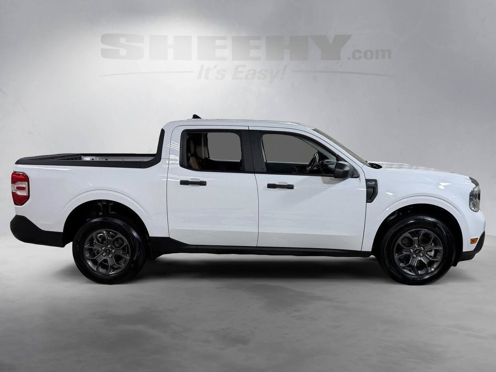 Used 2024 White Ford XLT image 11