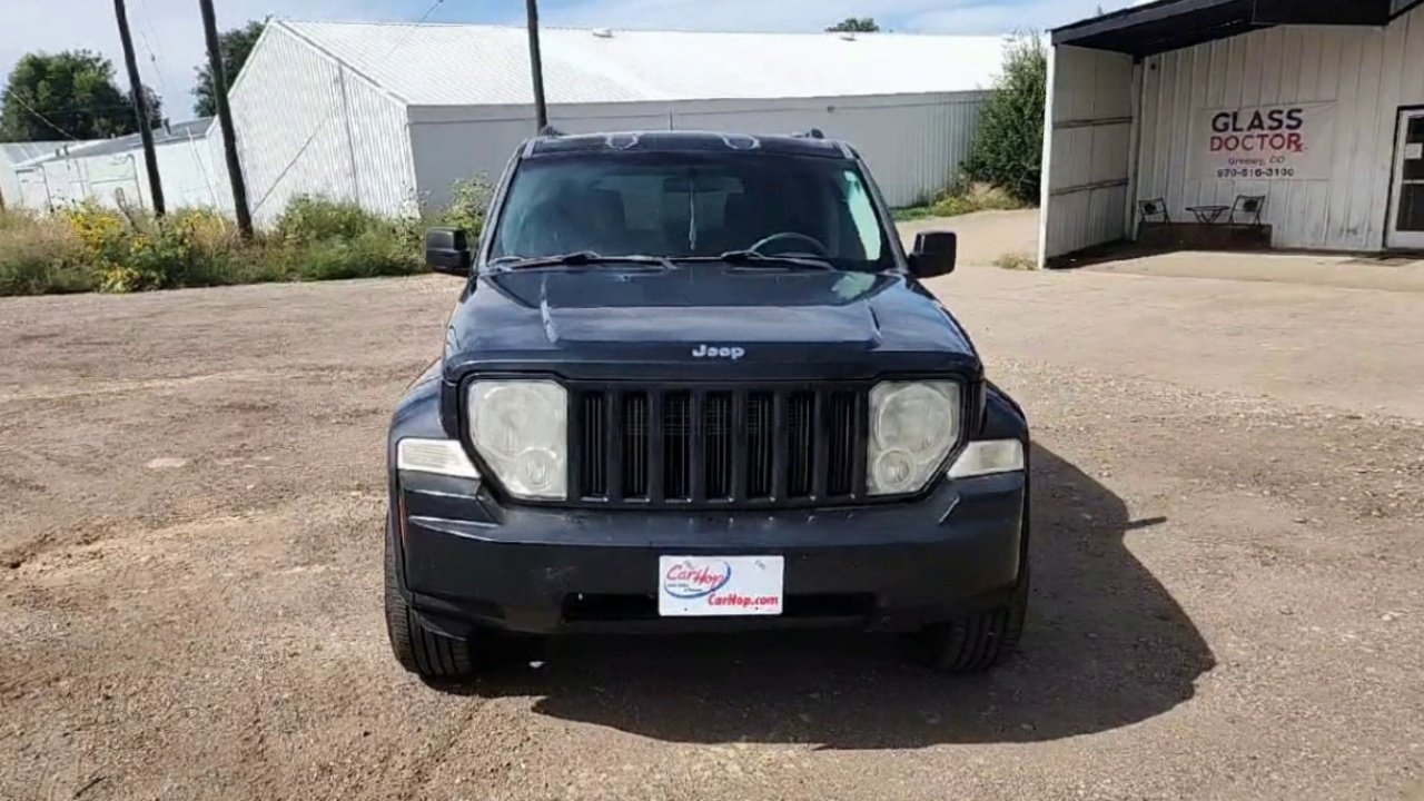 2008 Jeep Liberty Sport photo 2