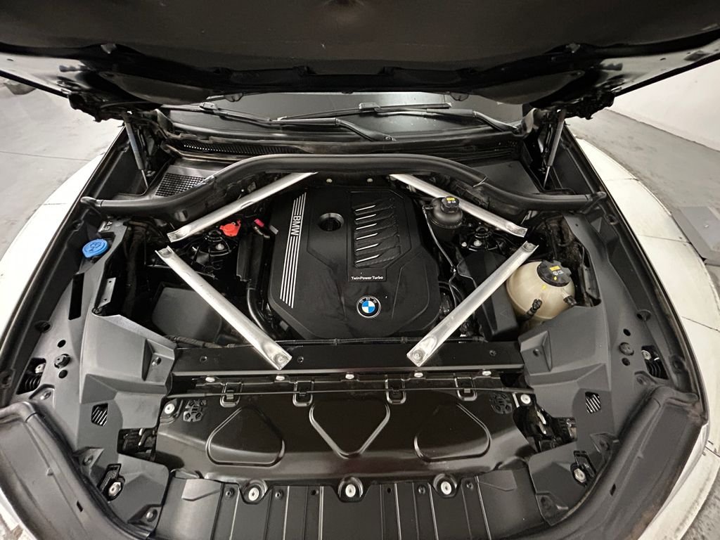 Used 2020 Black BMW sDrive40i image 21