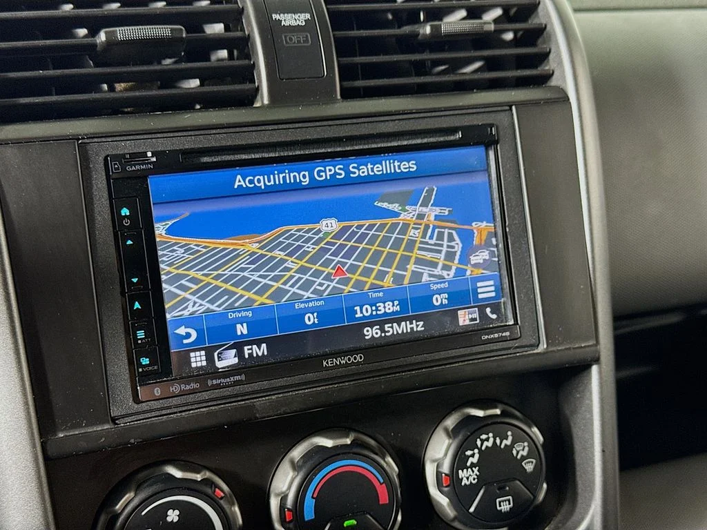 Used 2008 Alabaster Silver Metallic Honda LX image 13