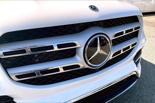 Certified Used 2023 White Mercedes-Benz GLS 450 image 27