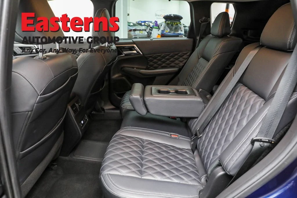 Used 2023 Blue Mitsubishi SEL image 20