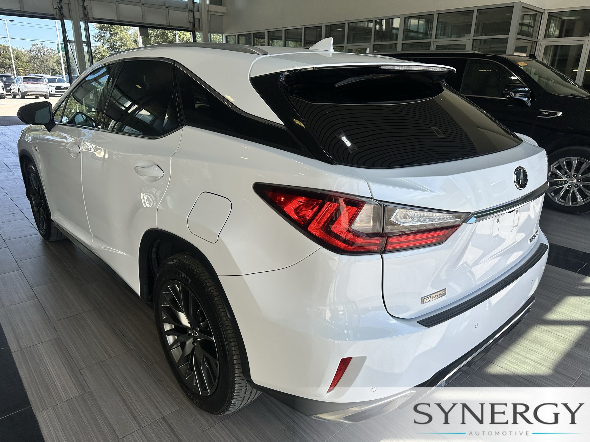 Used 2016 Ultra White Lexus F Sport image 9