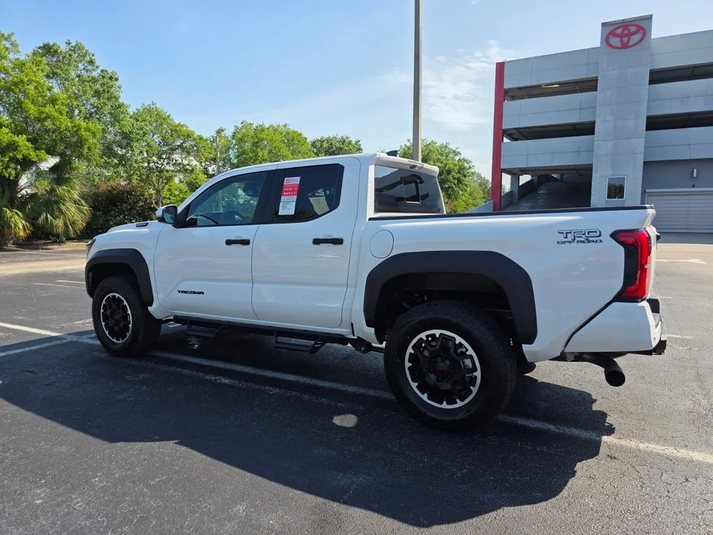 2026 Toyota Tacoma TRD Off Road - Photo 9