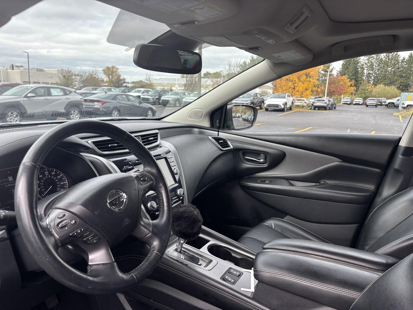 Used 2022 Boulder Gray Pearl Nissan SL image 8