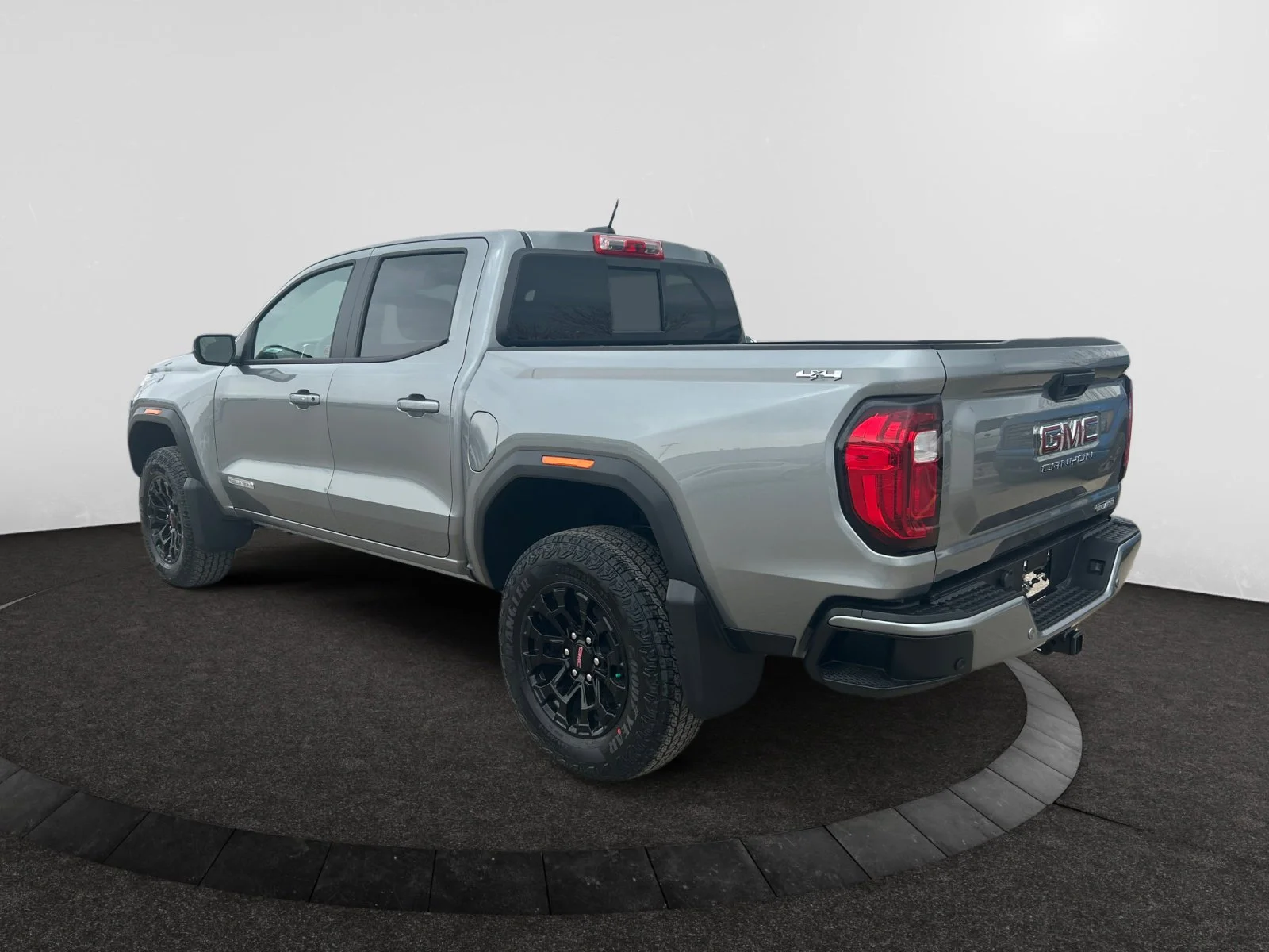 New 2026 Sterling Metallic GMC Elevation image 3