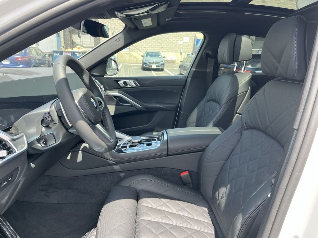 New 2027 Alpine White BMW xDrive40i image 11