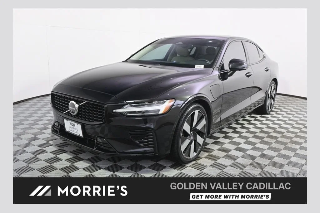 Used 2023 Black Volvo Plus Dark Theme image 1