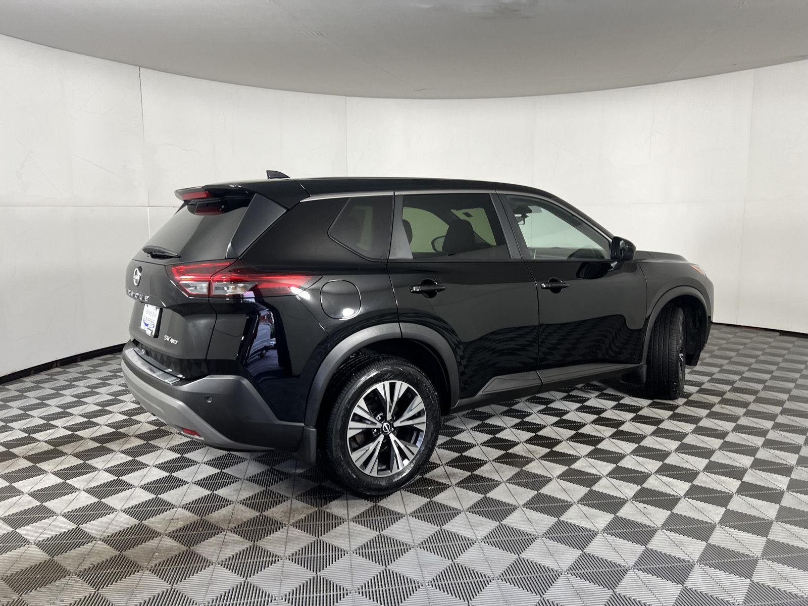 Used 2023 Super Black Nissan SV image 10