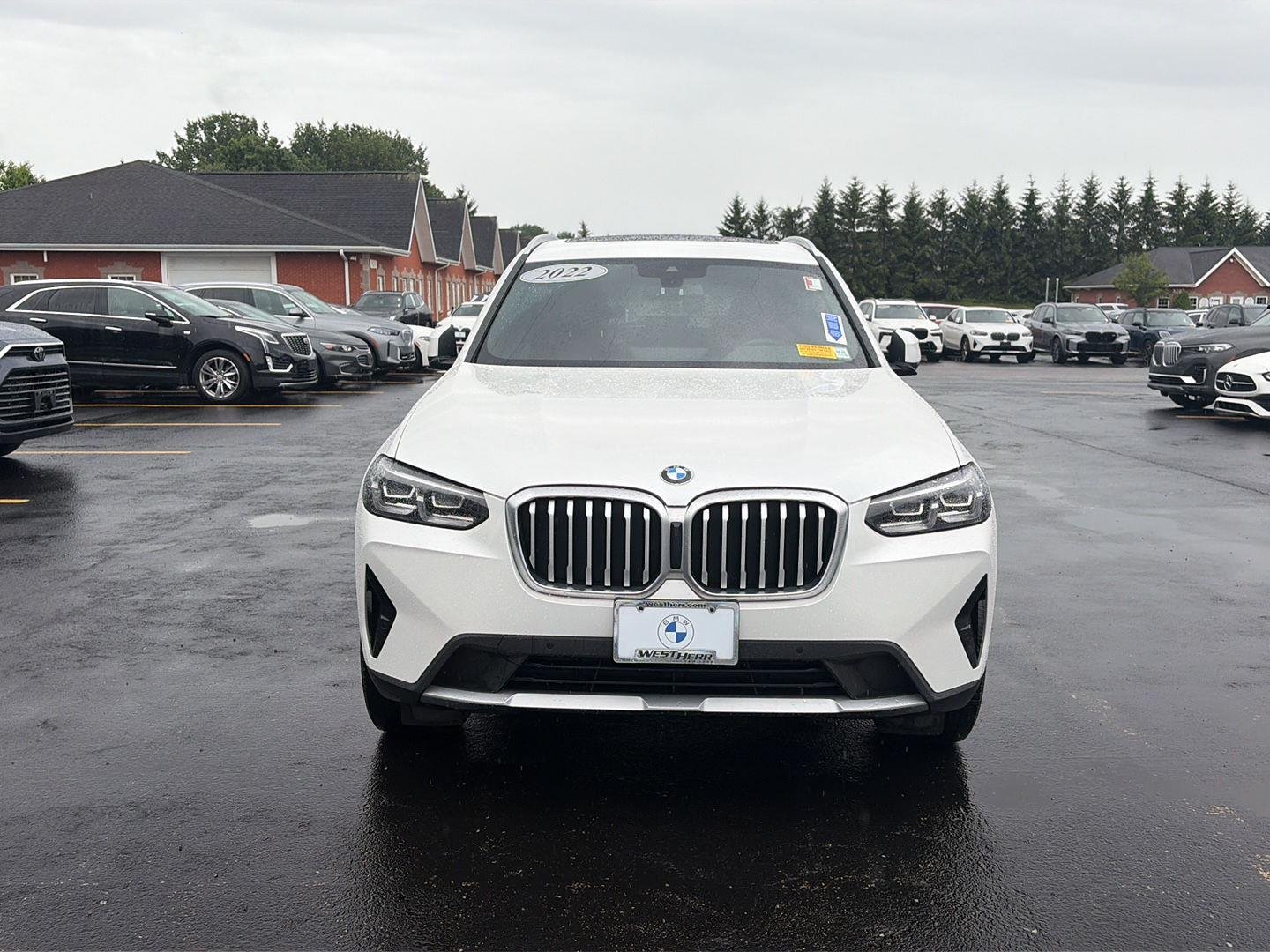 Used 2022 Mineral White Metallic BMW xDrive30i image 8