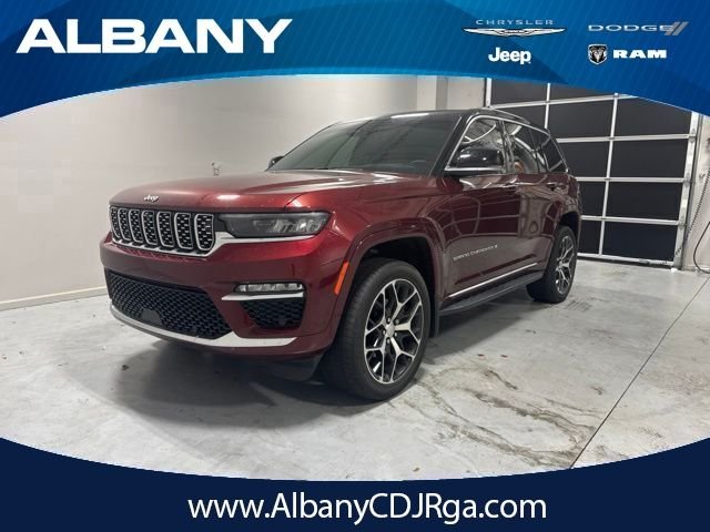Used 2023 Red Jeep Summit Reserve image 1
