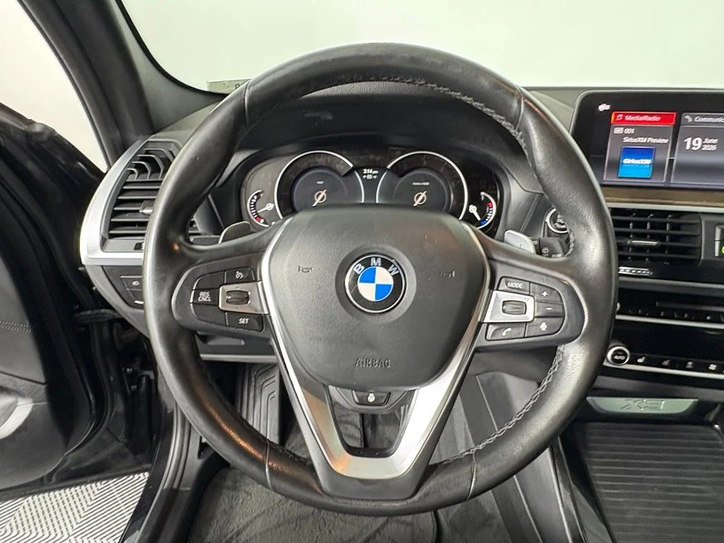 Used 2019 Black BMW xDrive30i image 2