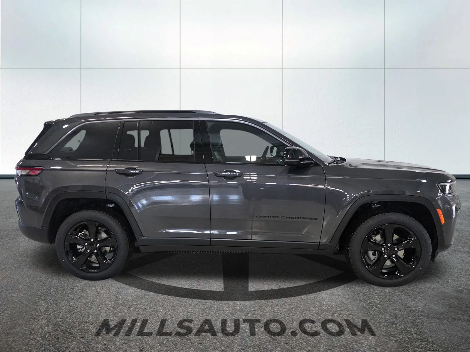New 2026 Baltic Gray Metallic Clearcoat Jeep Limited image 9