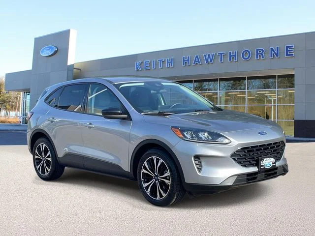 Certified Used 2022 Silver Metallic Ford SE image 1