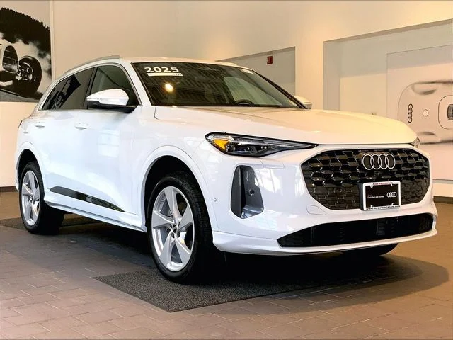 2025 Audi Q5 2.0T Premium Plus
