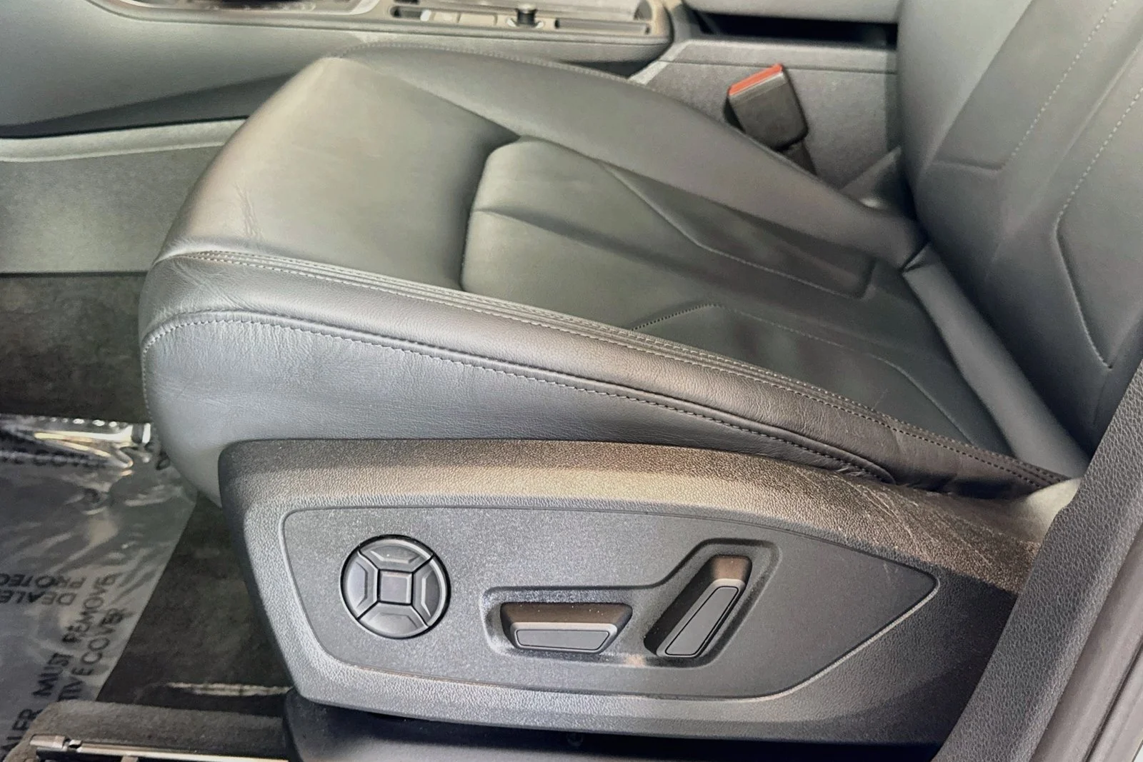 Used 2025 Arkona White Audi S line Premium image 18