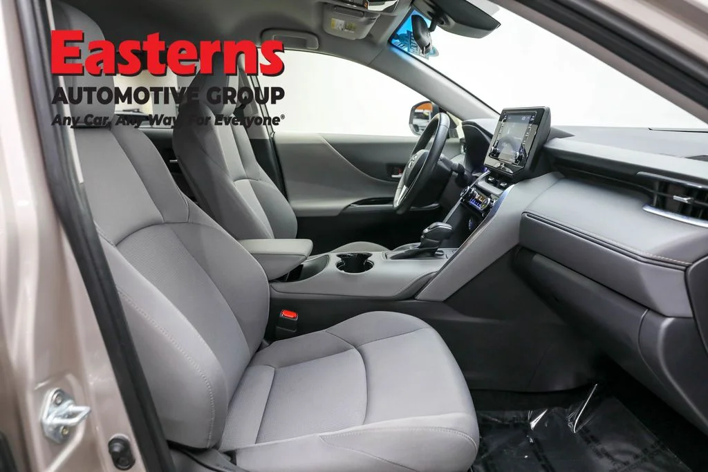 Used 2022 Gray Toyota LE image 22