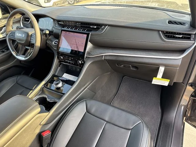 New 2025 Gray Jeep Limited image 16