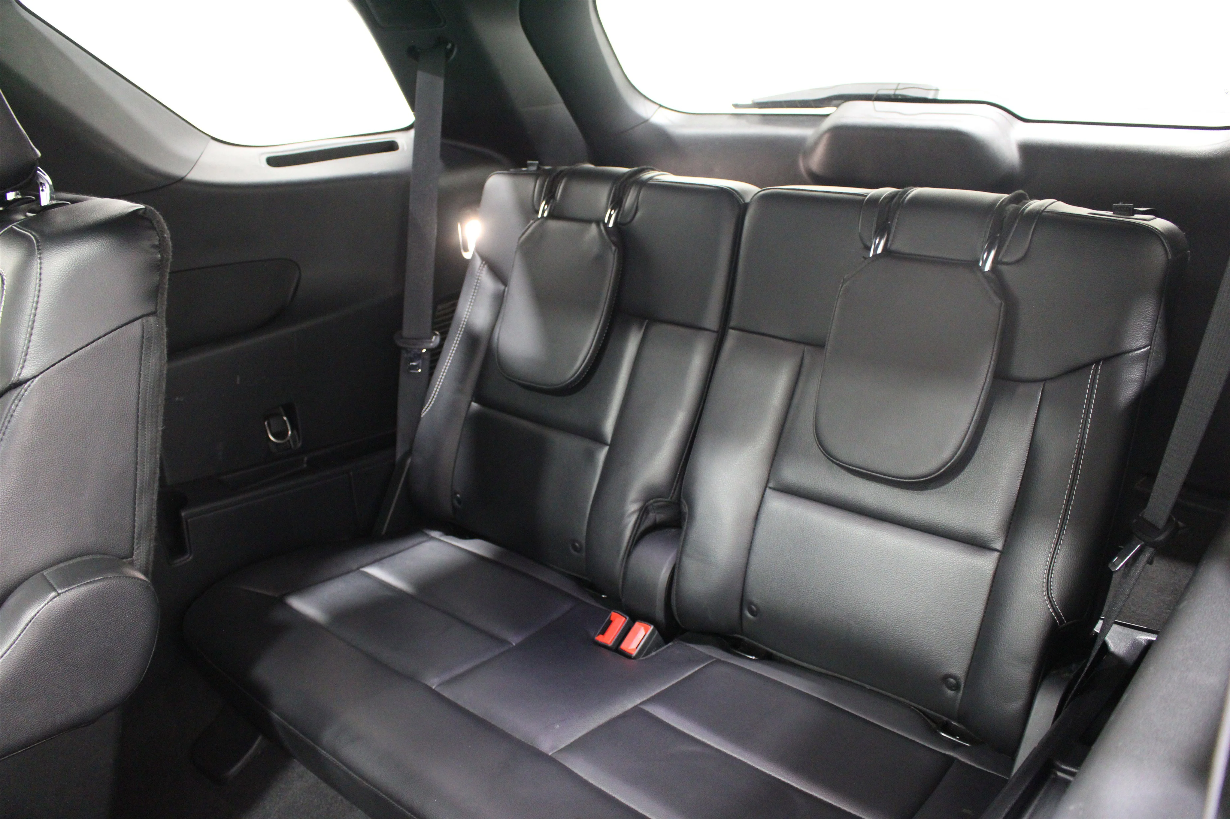 2022 Ford Explorer ST - Photo 23