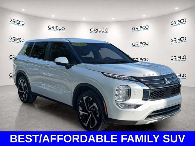 2024 Mitsubishi Outlander SE