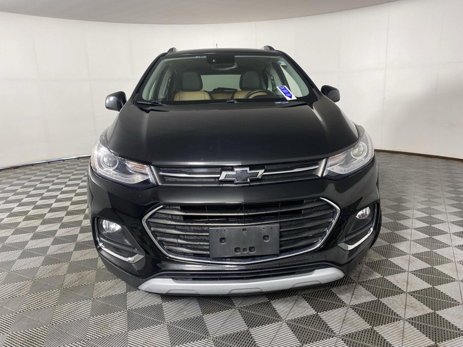 Used 2019 Mosaic Black Metallic Chevrolet Premier image 2