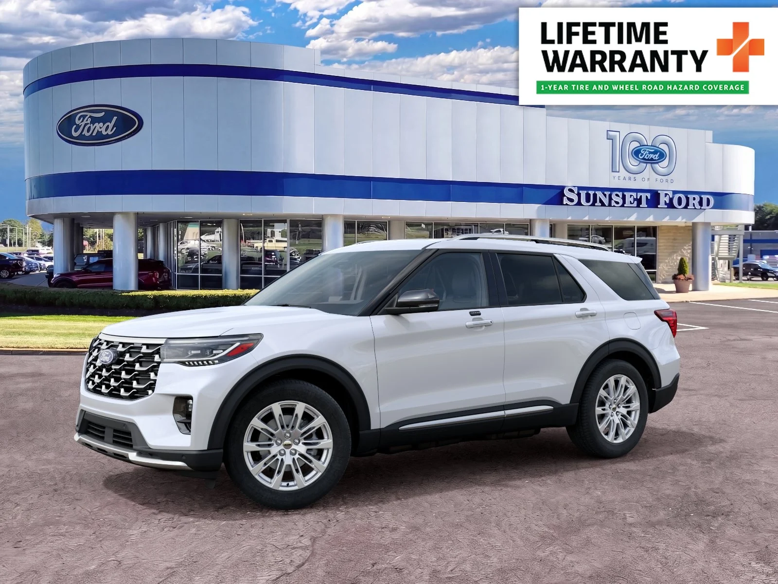 New 2027 Star White Metallic Tri-Coat Ford Platinum® image 1