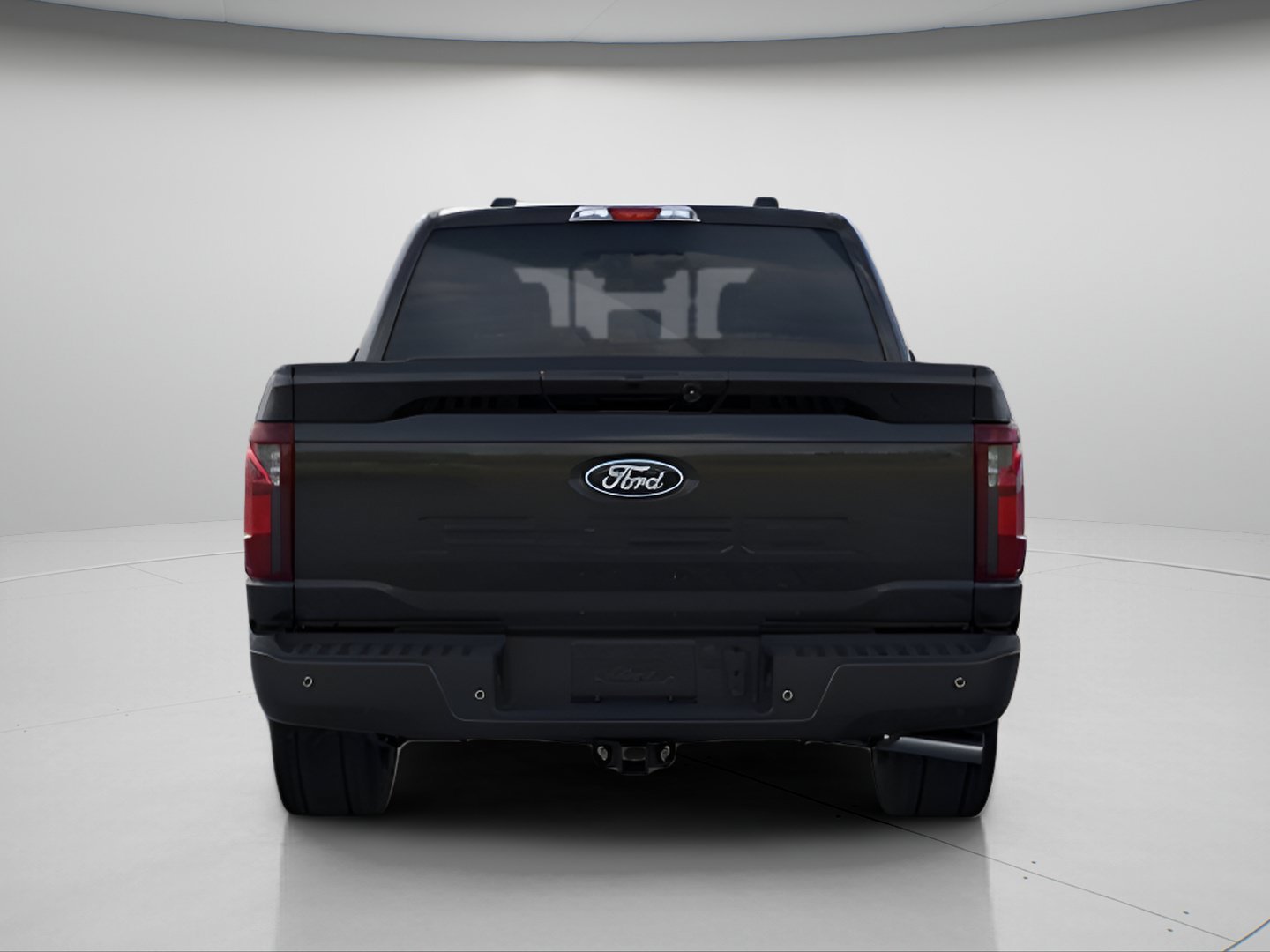 New 2026 Agate Black Metallic Ford XLT image 5