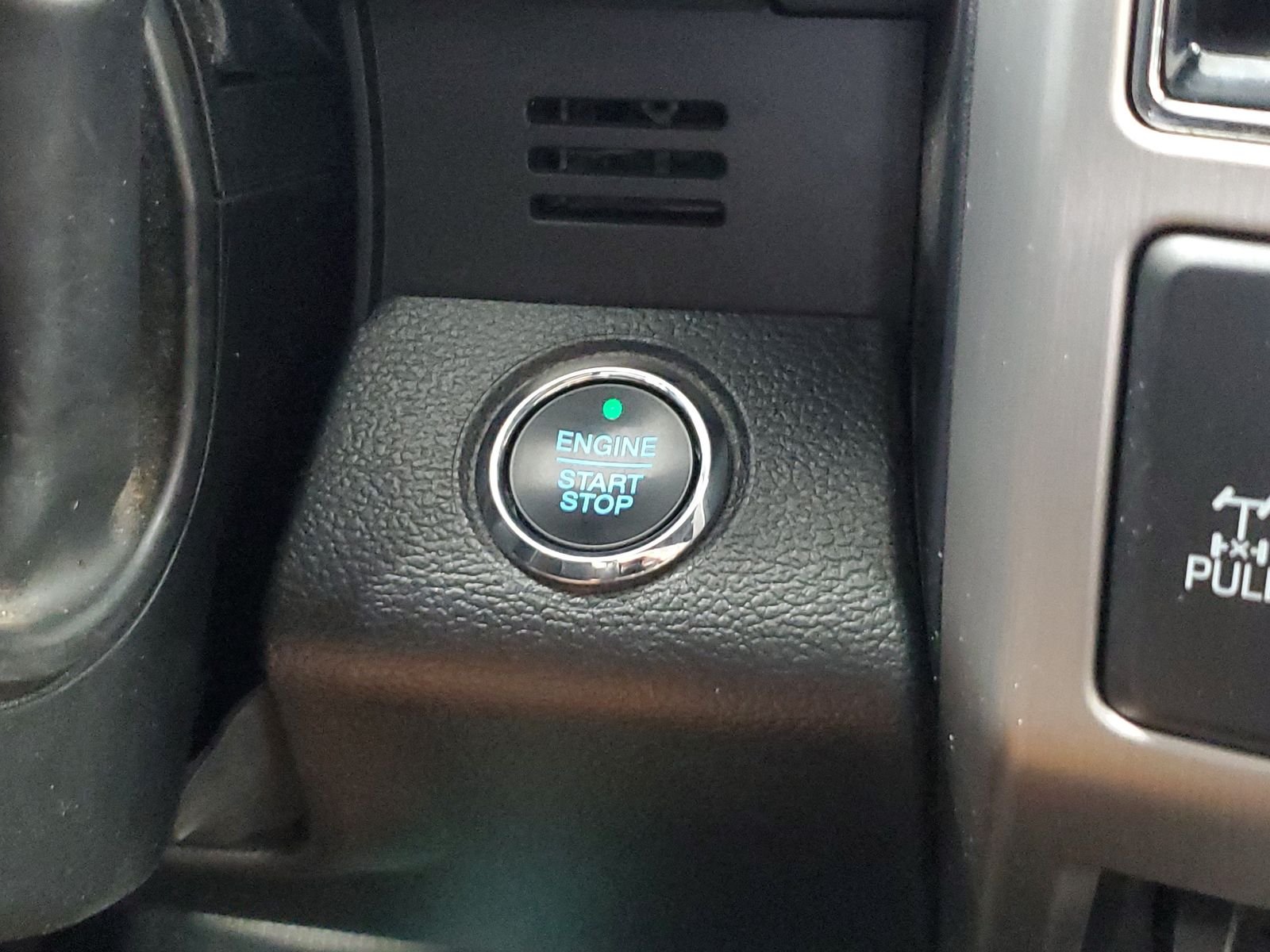 Used 2020 Black Ford Platinum image 28