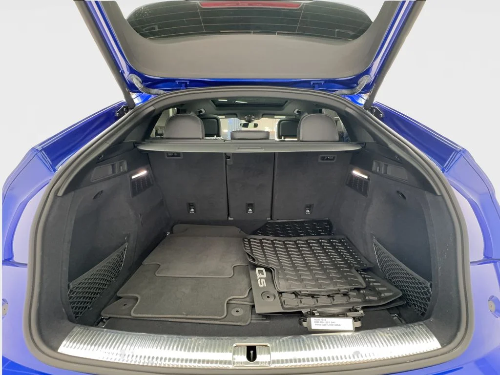 Used 2022 Blue Audi  image 17