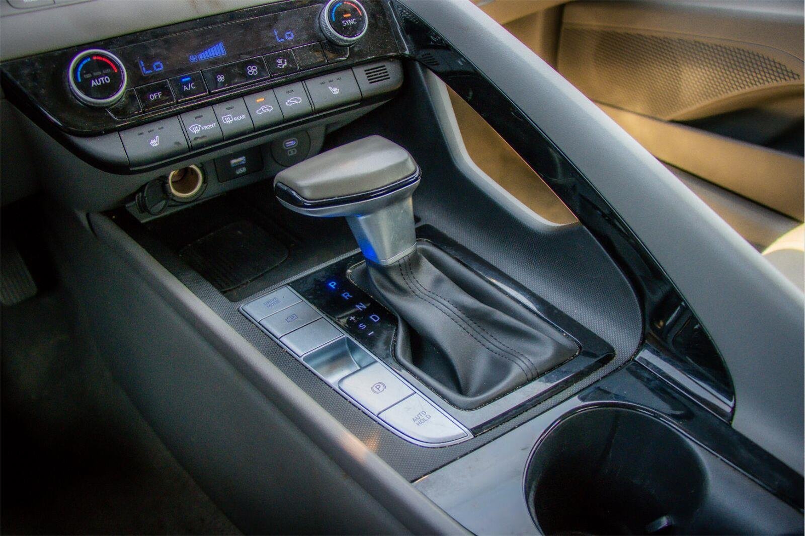 Used 2025 Fluid Metal Hyundai SEL Convenience image 13