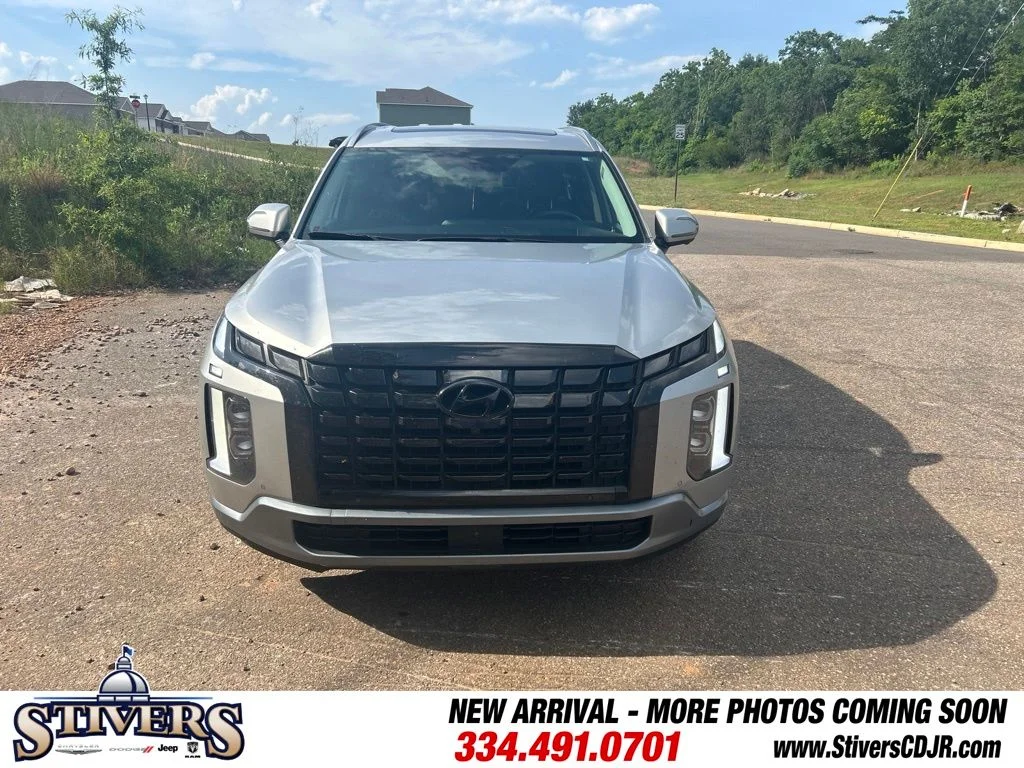 Used 2024 Silver Hyundai Limited image 2