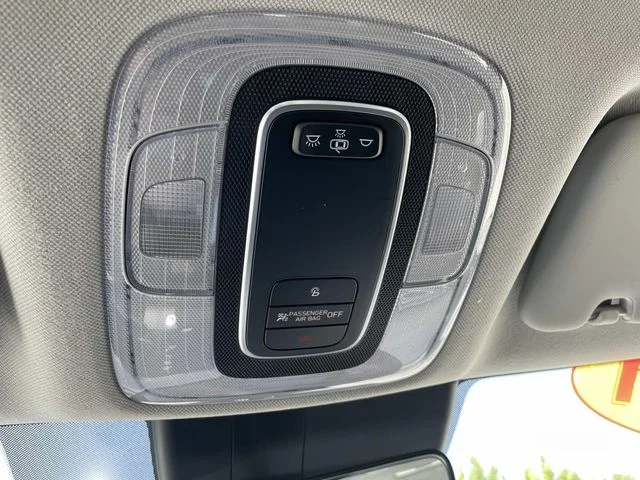 Used 2021  Hyundai SEL image 29