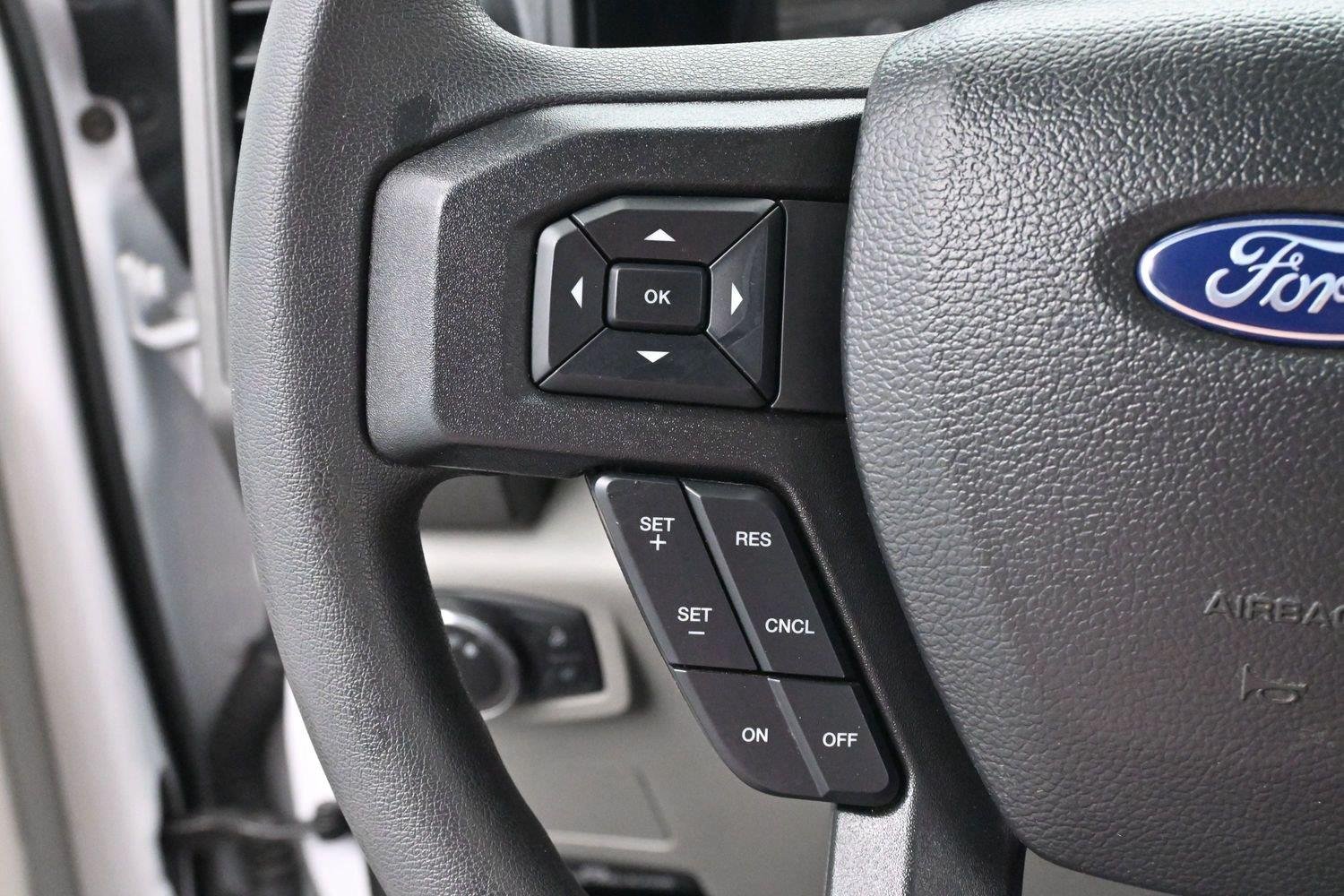 Used 2022 Oxford White Ford XL image 18
