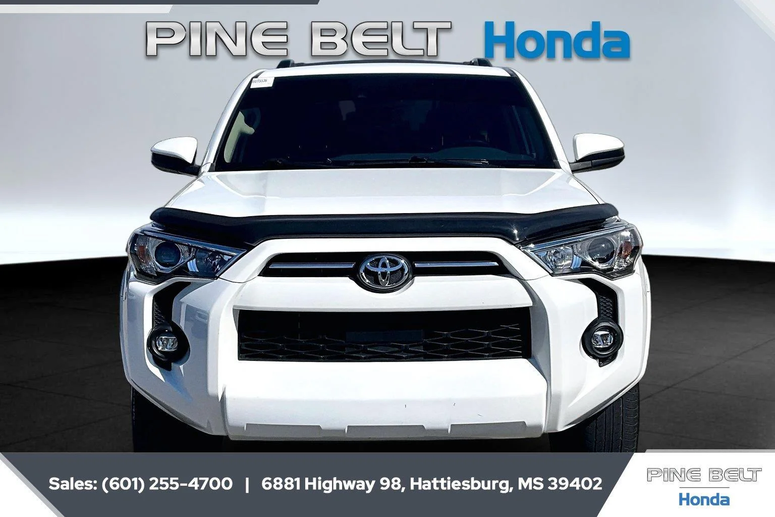 Used 2022 Super White Toyota SR5 image 3