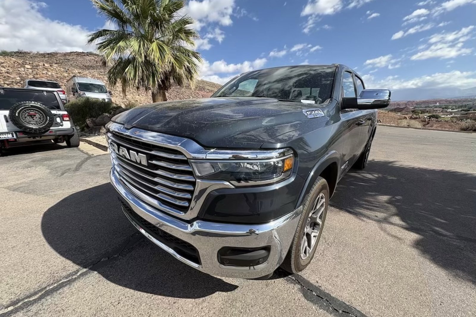 2025 RAM 1500 Laramie 4x4 Crew Cab 5'7's photo