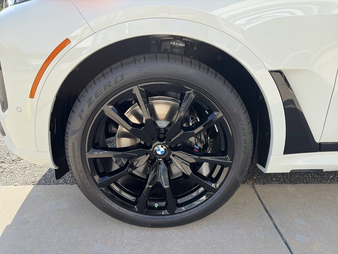 New 2027 Alpine White BMW xDrive40i image 13