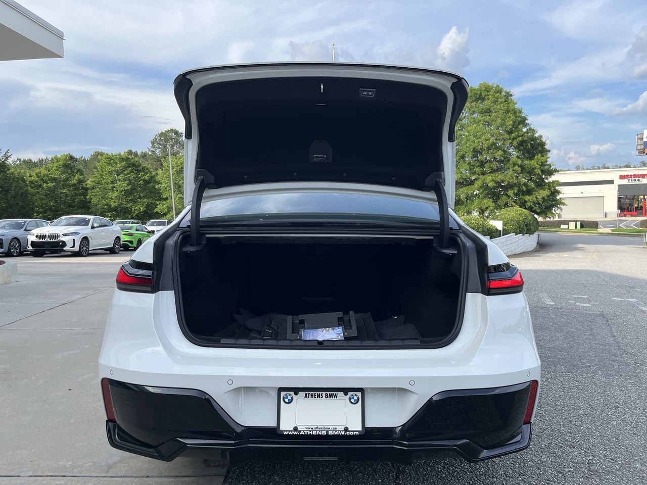 Certified Used 2025 Alpine White BMW 740i image 34