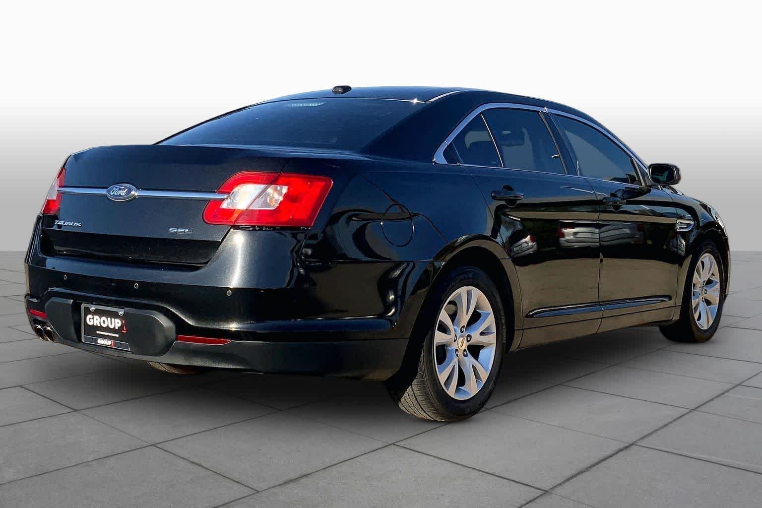 Used 2011 Tuxedo Black Metallic Ford SEL image 11