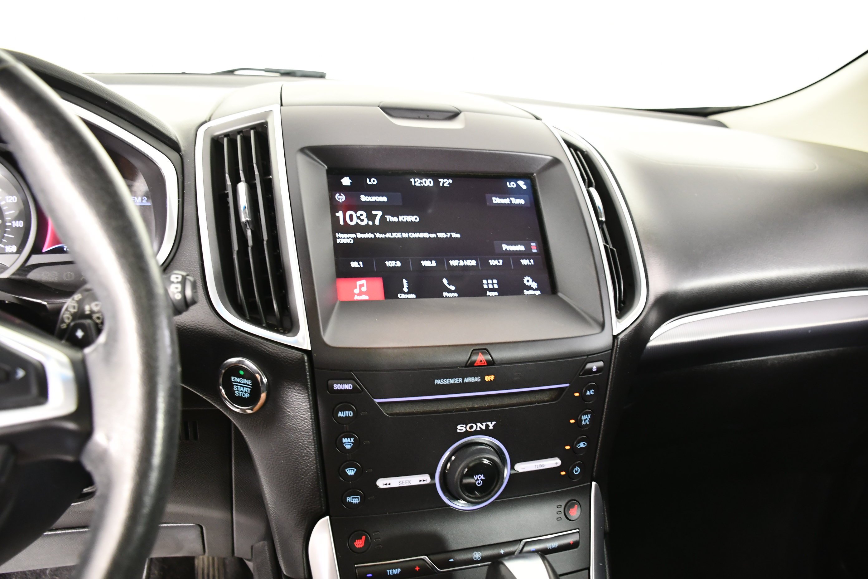 Used 2016 Magnetic Ford Titanium image 25