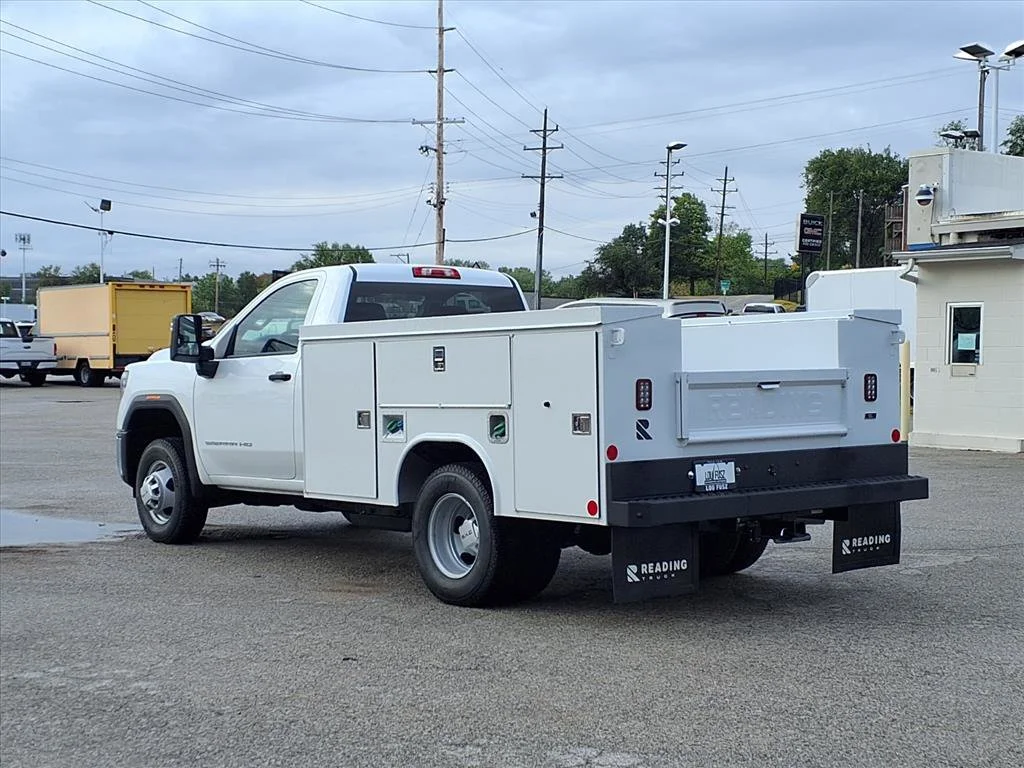 2025 GMC Sierra 3500HD Pro - Photo 17