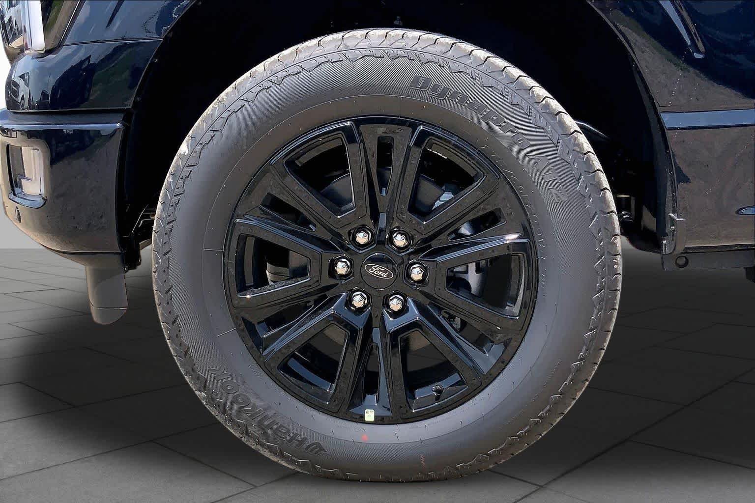 New 2026 Antimatter Blue Metallic Ford Platinum® image 8